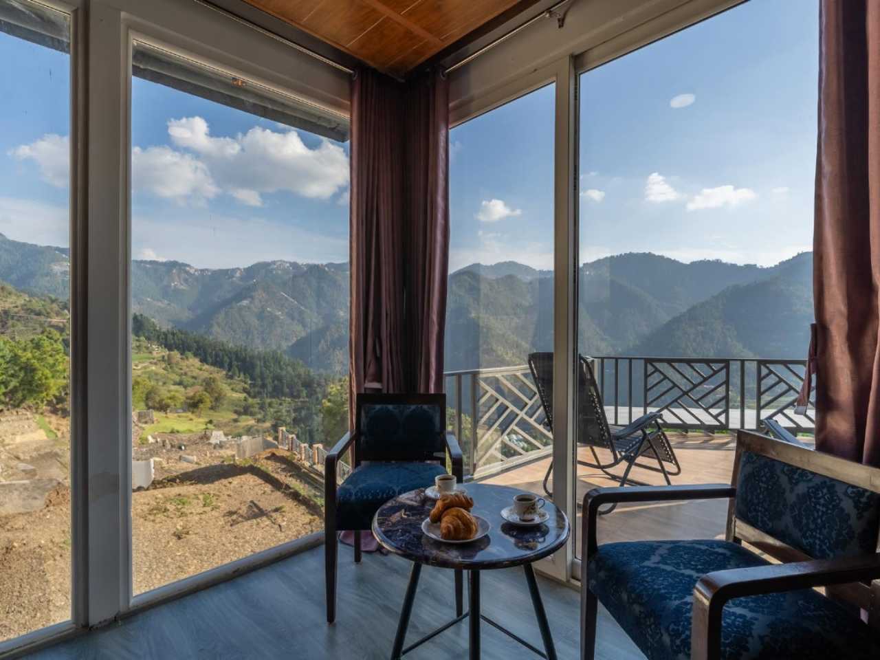 Luxury Mountain Retreat in Mashobra - Homestay in Himachal photo 4