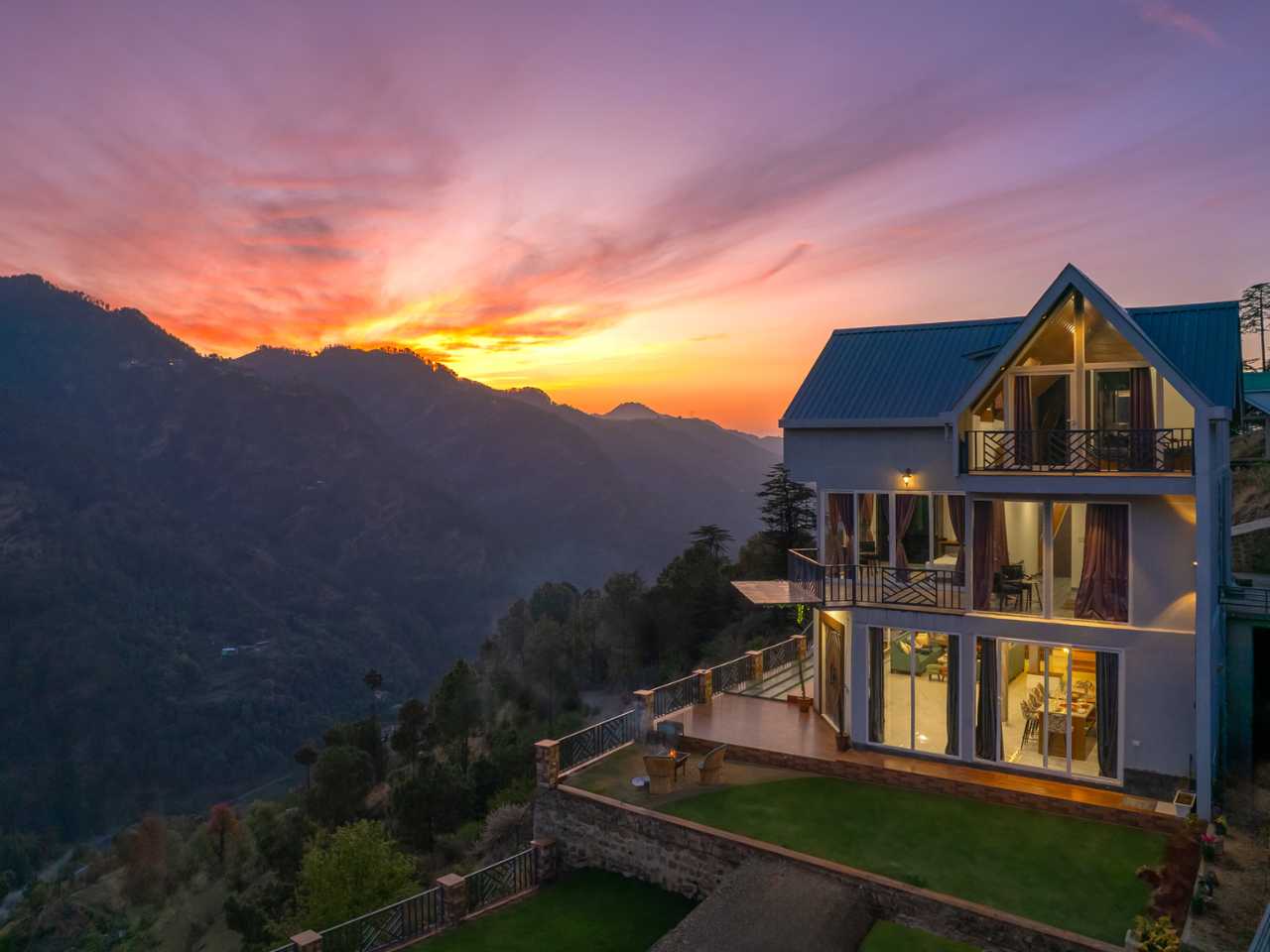 Luxury Mountain Retreat in Mashobra - Homestay in Himachal photo 7